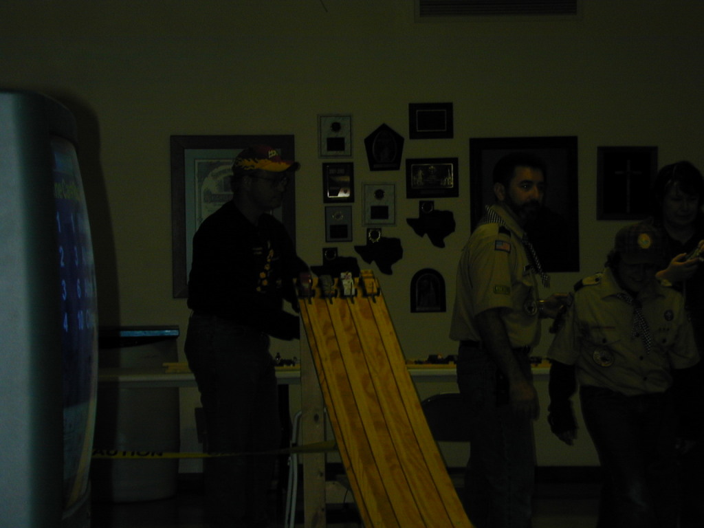 2005/01(January)/Pinewood_Derby/1024x768_Pinewood_Derby_6.jpg