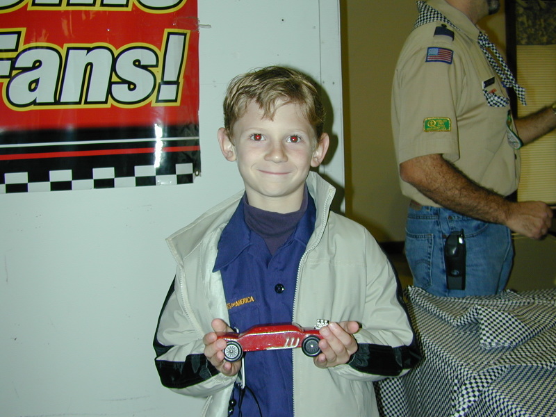 2005/01(January)/Pinewood_Derby/800x600_Pinewood_Derby_5.jpg