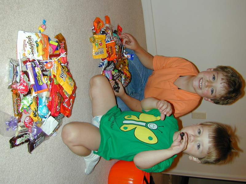 2005/10(October)/Halloween/800x600_Halloween010.jpg