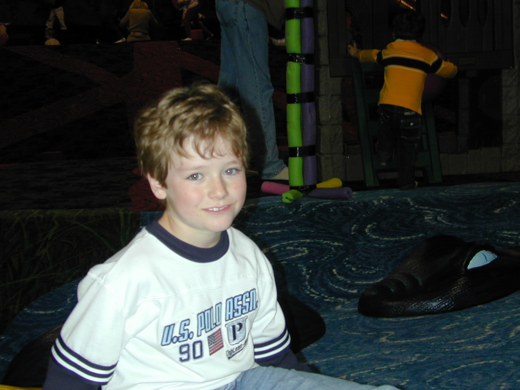 2005/12(December)/Brendan_Birthday/1024x768_December030.jpg