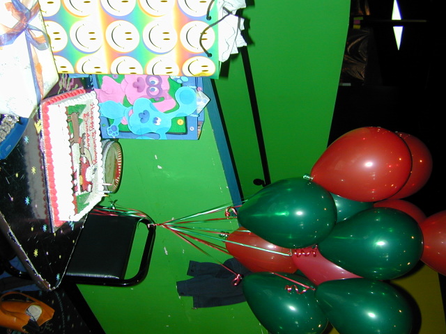 2005/12(December)/Brendan_Birthday/640x480_December020.jpg