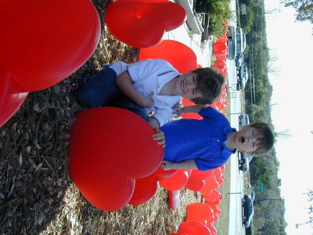 2006/02(February)/Valentine/640x480_JanFeb026.jpg
