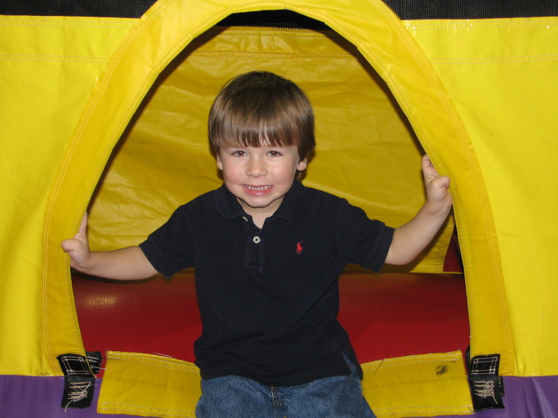 2006/12(December)/Brendans_Birthday/800x600_IMG_0363.JPG