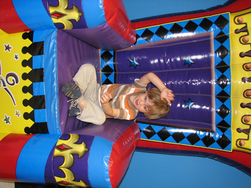 2006/12(December)/Brendans_Birthday/800x600_IMG_0387.JPG