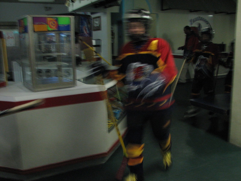 2007/02(February)/Aaron_Hockey/800x600_IMG_0597.JPG