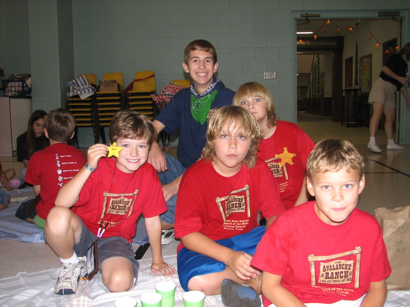 2007/06(June)/Vacation_Bible_School/800x600_IMG_0880.JPG