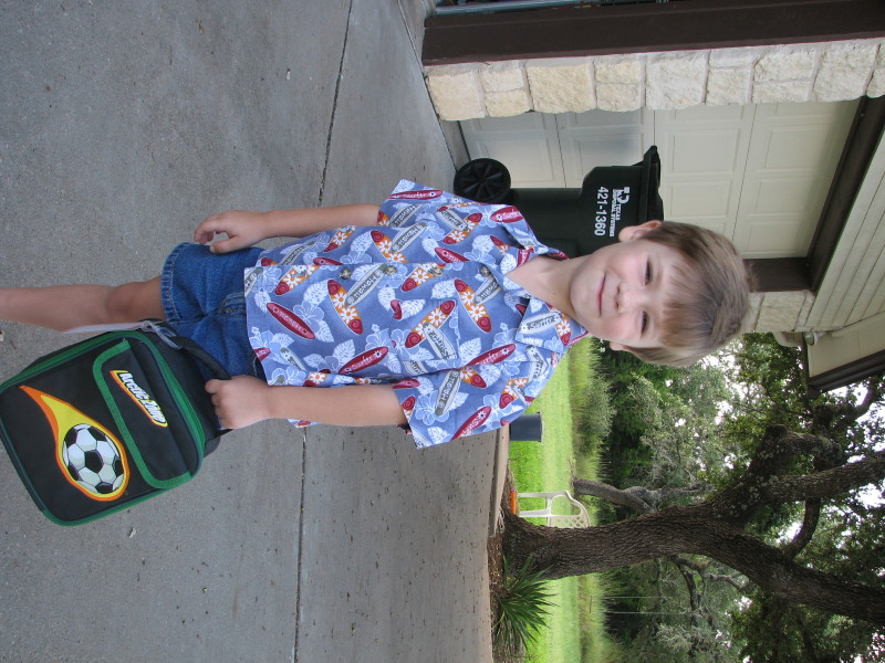 2007/09(September)/First_Day_of_School/800x600_IMG_1107.JPG