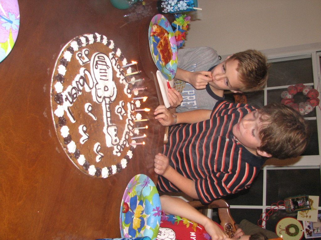 2007/12(December)/Aarons_Birthday/1024x768_IMG_1352.JPG