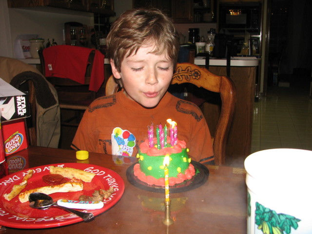 2007/12(December)/Aarons_Birthday/640x480_IMG_1330.JPG