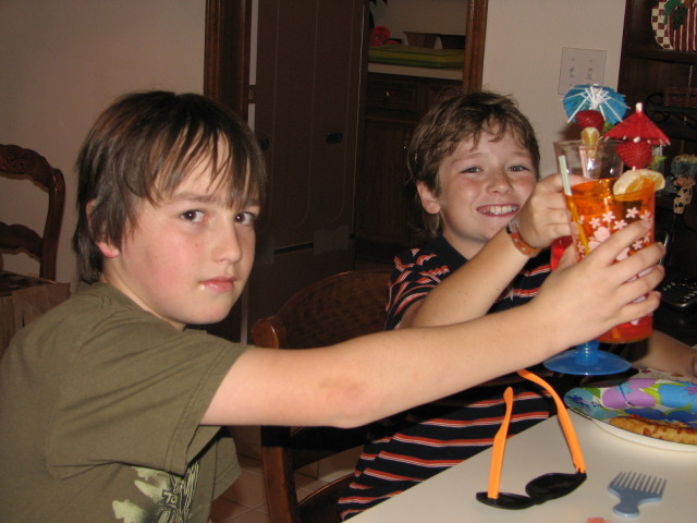 2007/12(December)/Aarons_Birthday/640x480_IMG_1346.JPG