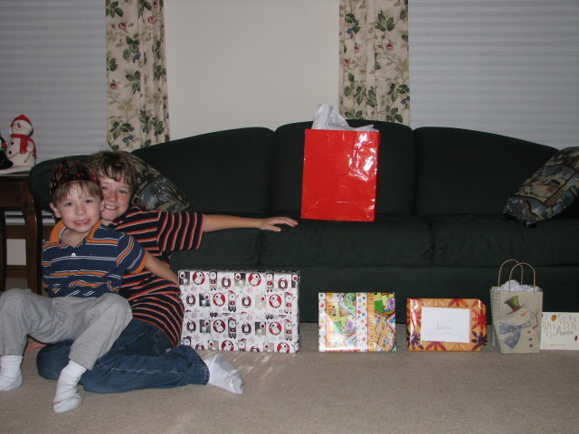 2007/12(December)/Aarons_Birthday/640x480_IMG_1353.JPG
