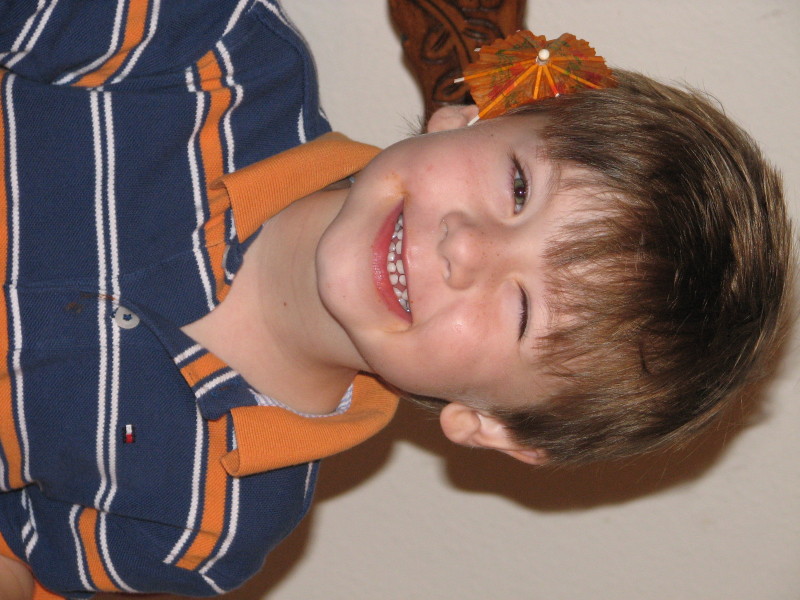 2007/12(December)/Aarons_Birthday/800x600_IMG_1350.JPG