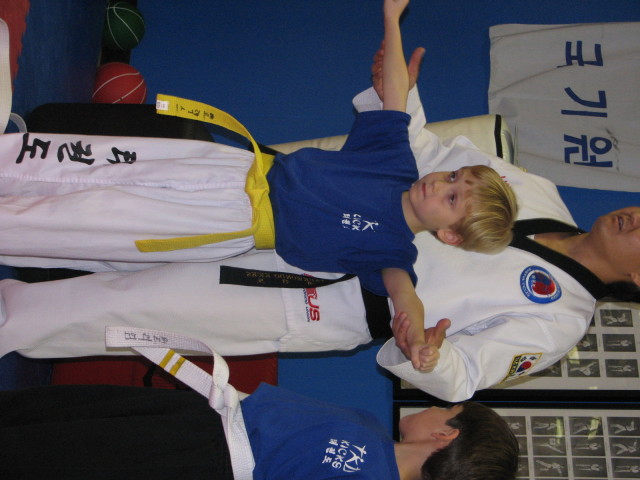 2007/12(December)/Brendan_Belt_Test/IMG_1317.JPG