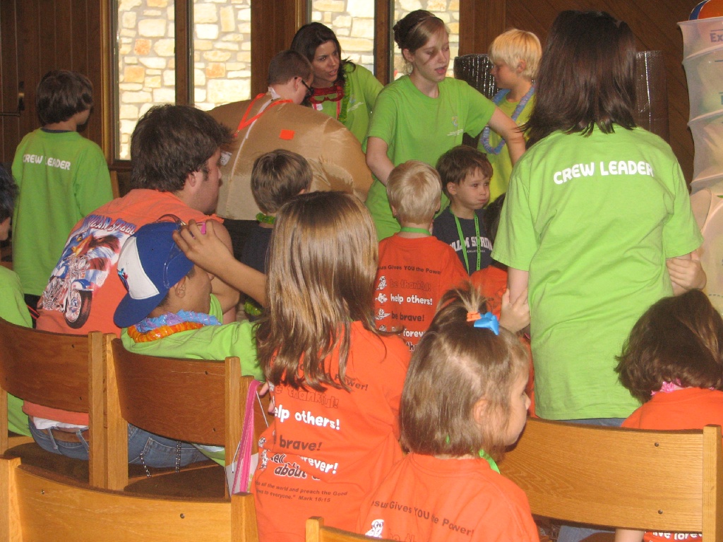 2008/06(June)/Vacation_Bible_School/1024x768_409.JPG