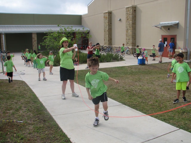 2010/05(May)/Field_Fun_Day/640x480_IMG_3345.JPG