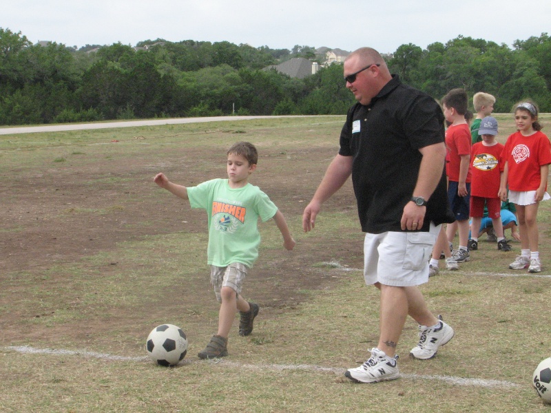 2010/05(May)/Field_Fun_Day/800x600_IMG_3404.JPG