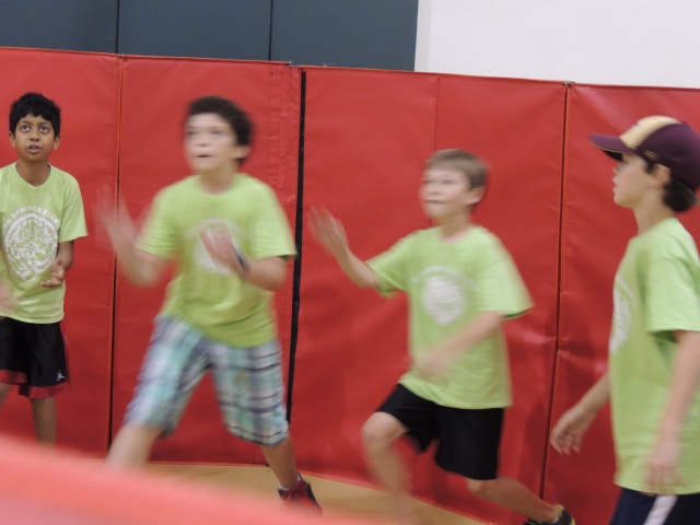 2013/05(May)/Fun_Field_Day/640x480_DSCN0402.JPG