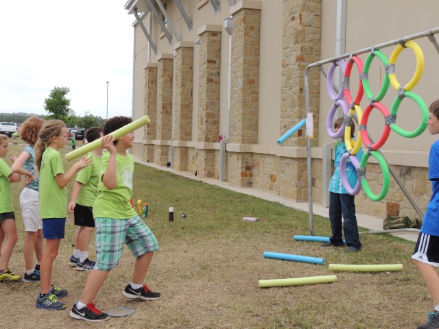 2013/05(May)/Fun_Field_Day/640x480_DSCN0410.JPG