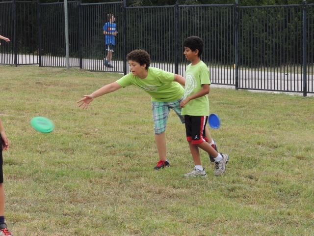 2013/05(May)/Fun_Field_Day/640x480_DSCN0418.JPG