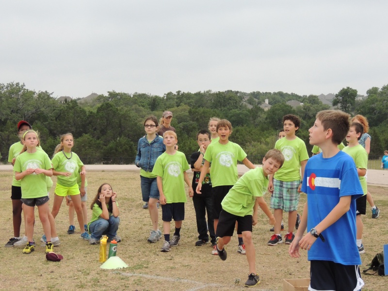 2013/05(May)/Fun_Field_Day/800x600_DSCN0393.JPG