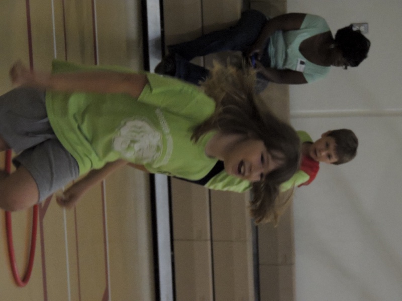 2013/05(May)/Fun_Field_Day/800x600_DSCN0406.JPG