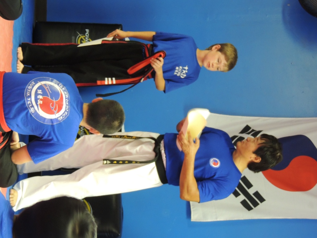 2013/06(June)/Tae_Kwon_Do_Test/1024x768_DSCN0435.JPG