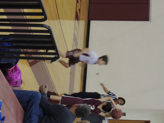 2013/12(December)/Brendan_Basketball/640x480_DSCN1730.JPG