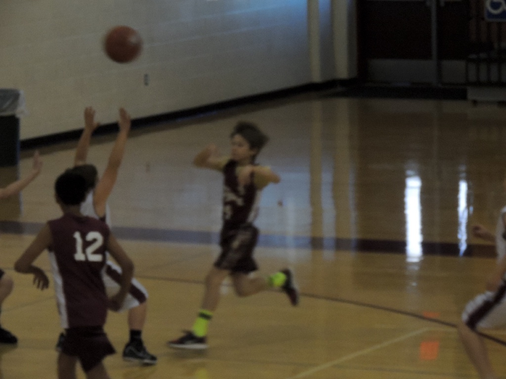 2014/01(January)/Brendan_Basketball/1024x768_DSCN1885.JPG