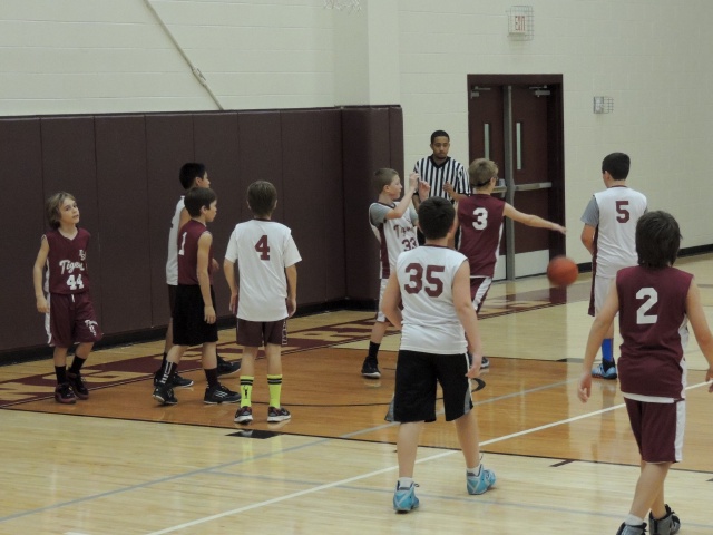 2014/01(January)/Brendan_Basketball/640x480_DSCN1871.JPG