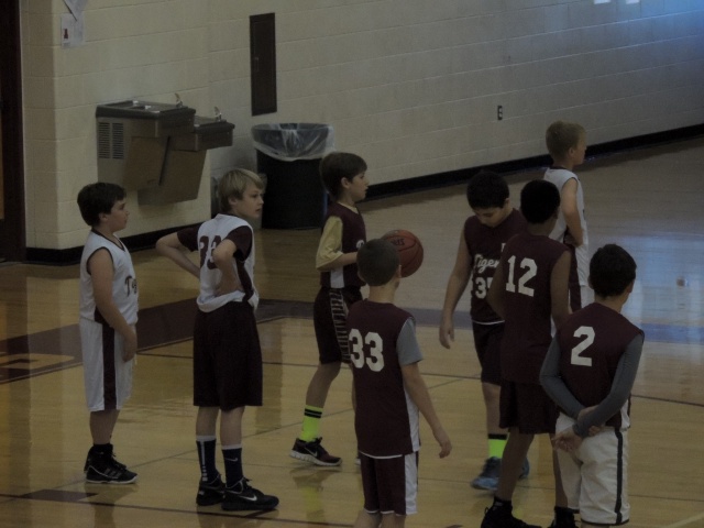 2014/01(January)/Brendan_Basketball/640x480_DSCN1883.JPG