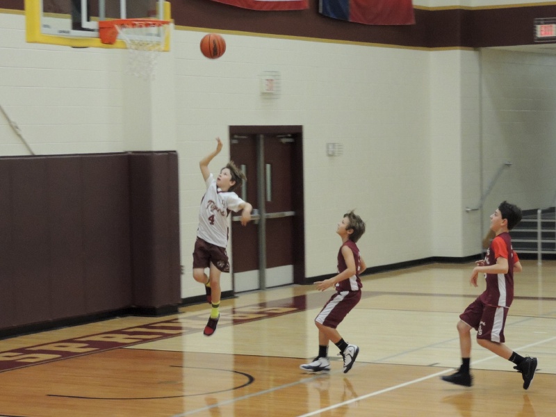 2014/01(January)/Brendan_Basketball/800x600_DSCN1866.JPG