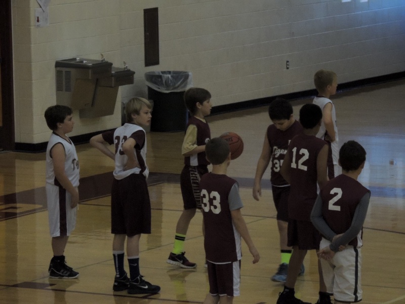 2014/01(January)/Brendan_Basketball/800x600_DSCN1883.JPG