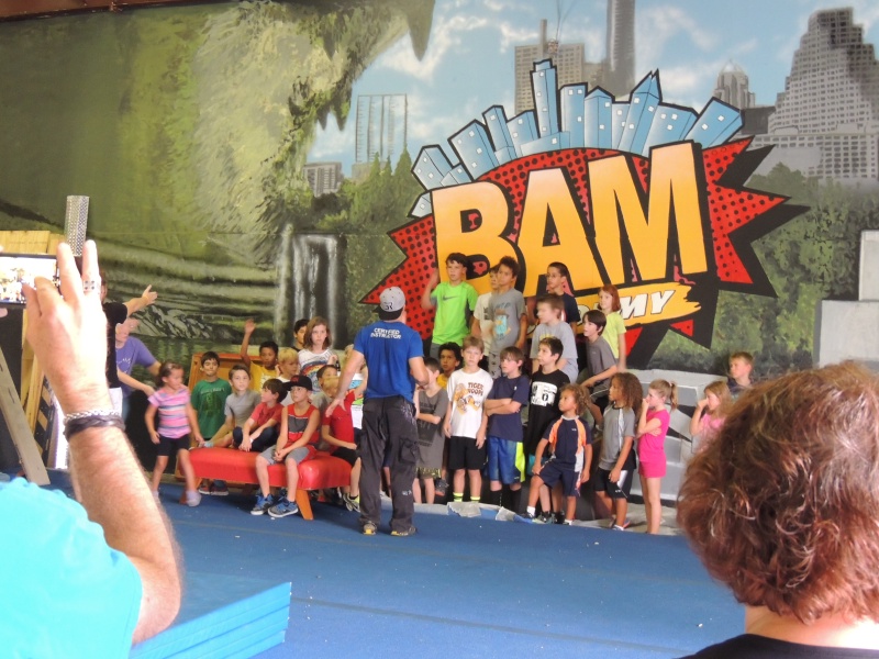 2014/08(August)/Bam_with_Drew_Drechsel/800x600_DSCN2113.JPG