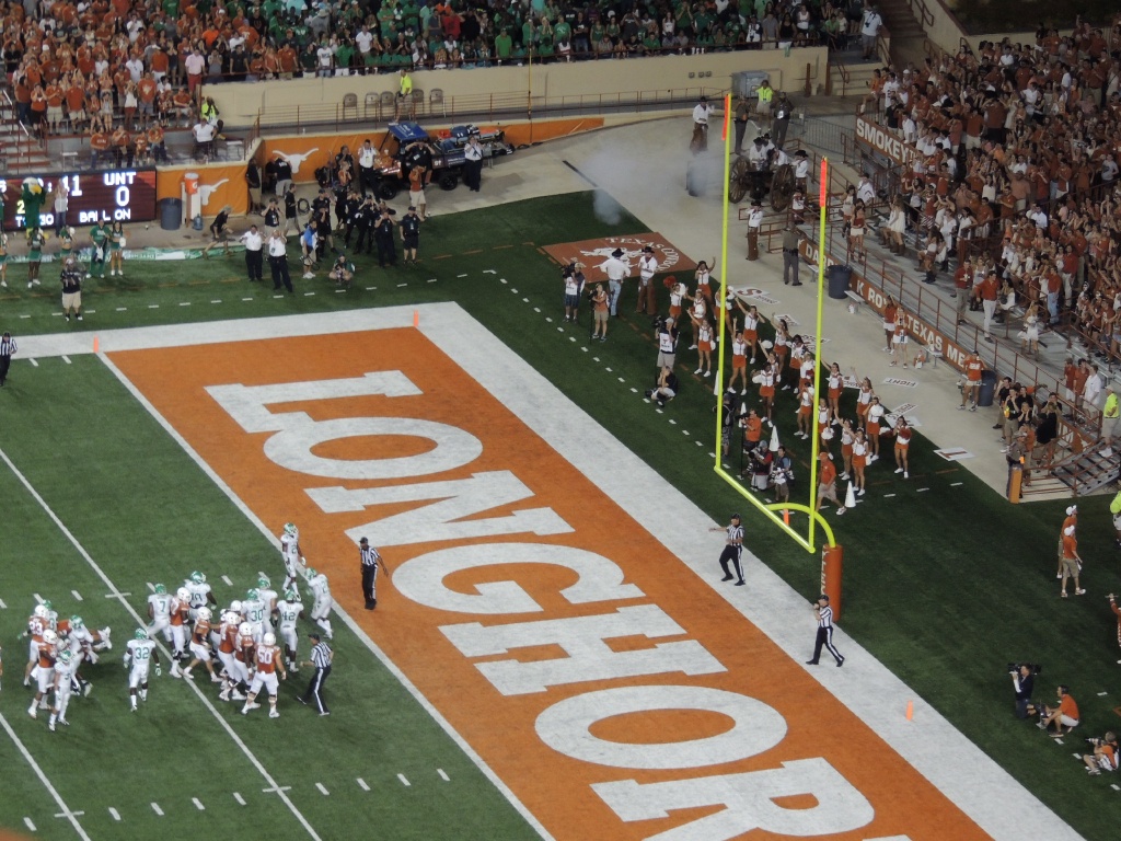 2014/08(August)/Longhorn_Game/1024x768_DSCN2184.JPG