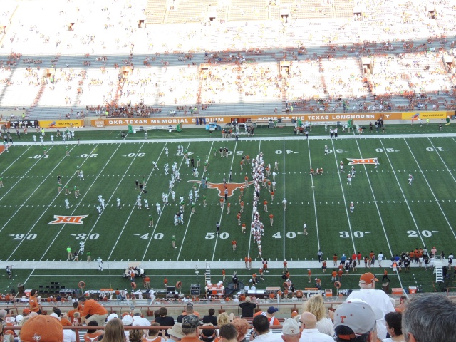 2014/08(August)/Longhorn_Game/640x480_DSCN2158.JPG
