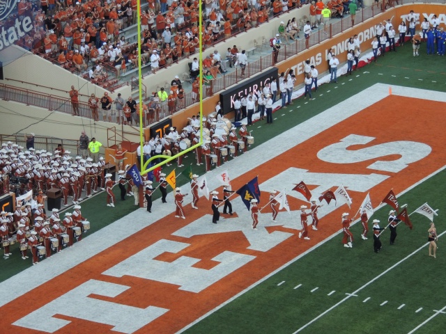 2014/08(August)/Longhorn_Game/640x480_DSCN2162.JPG