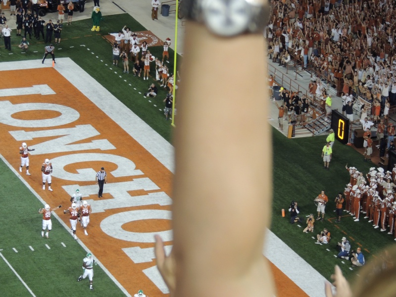 2014/08(August)/Longhorn_Game/800x600_DSCN2183.JPG