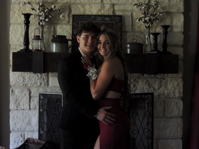 2022/05(May)/Prom/640x480_DSCN6054.JPG