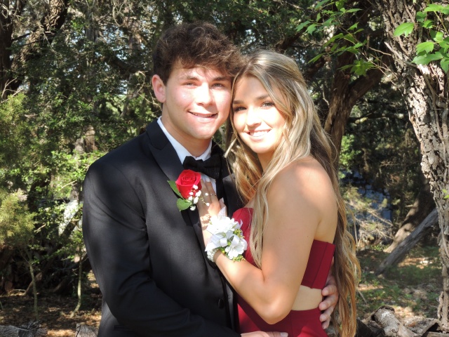 2022/05(May)/Prom/640x480_DSCN6064.JPG