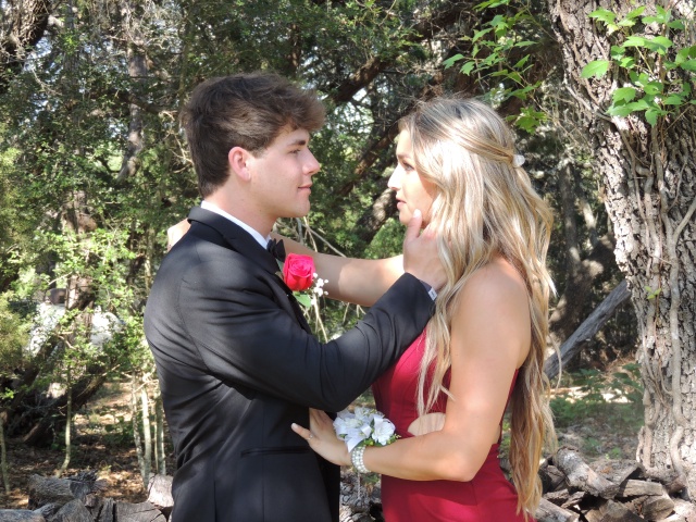 2022/05(May)/Prom/640x480_DSCN6071.JPG