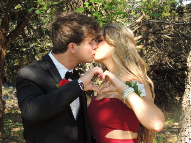 2022/05(May)/Prom/640x480_DSCN6079.JPG