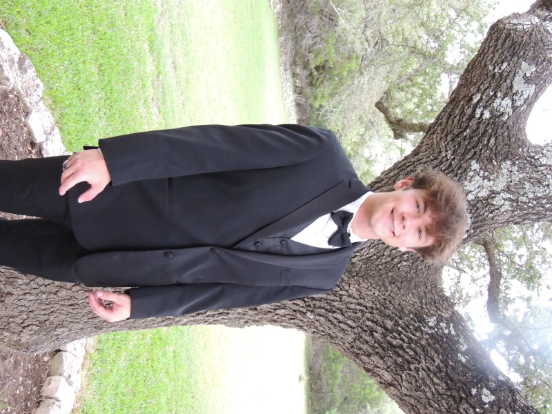 2022/05(May)/Prom/800x600_DSCN6052.JPG