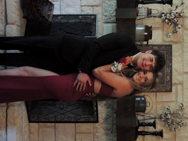 2022/05(May)/Prom/800x600_DSCN6056.JPG