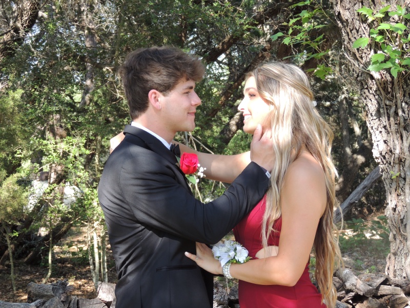 2022/05(May)/Prom/800x600_DSCN6070.JPG