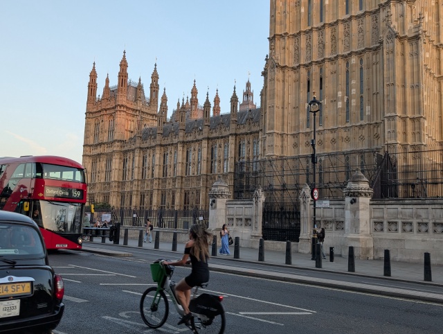2026/07(July)/London/640x480_PXL_20260716_194417760.MP.jpg