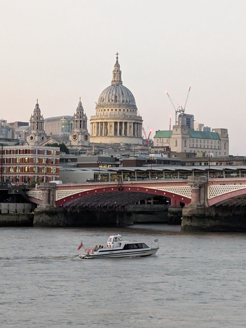 2026/07(July)/London/800x600_PXL_20260716_201517104.jpg