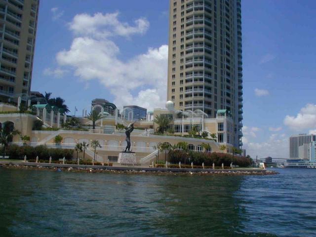 Downtown_Miami_from_ICW.JPG