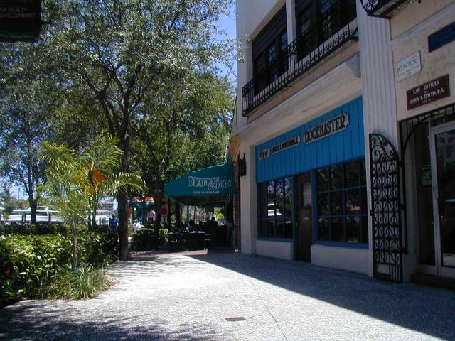 Downtowner_Saloon_New_River_Fort_Lauderdale.JPG