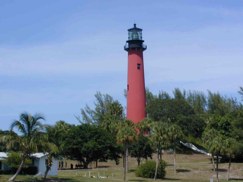 0ErinsChild/08(August)/Disk1/800x600_19th_Century_light_house_Jupiter_Fl.JPG