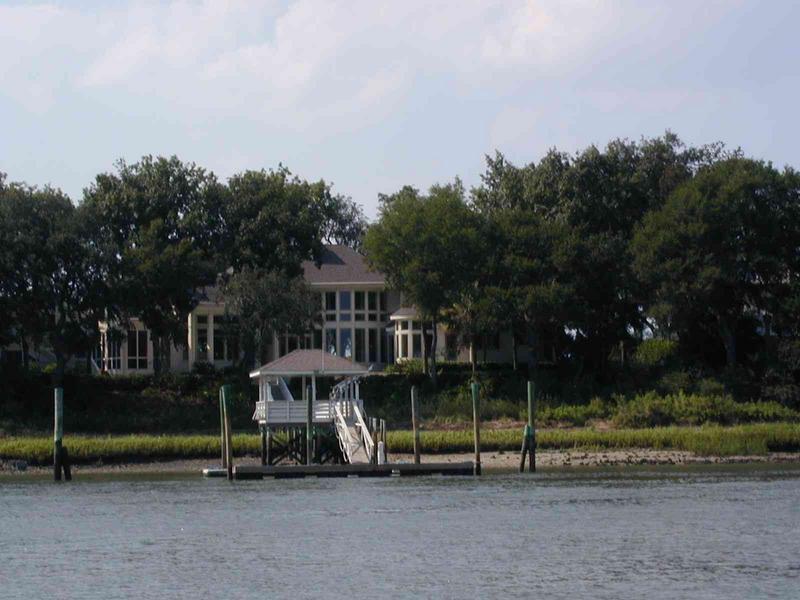 0ErinsChild/08(August)/Disk1/800x600_9_ICW_Homes_HH_SC.JPG
